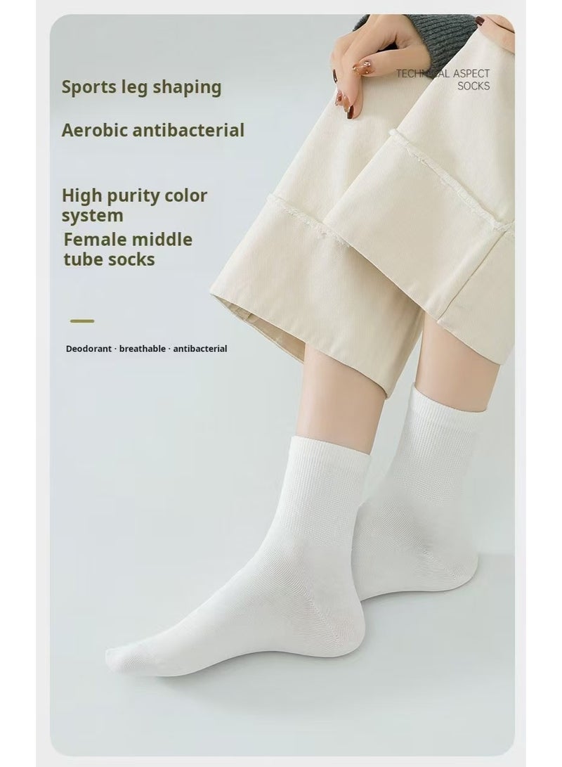 7 Pairs Of White Women Cotton Socks - Image 4